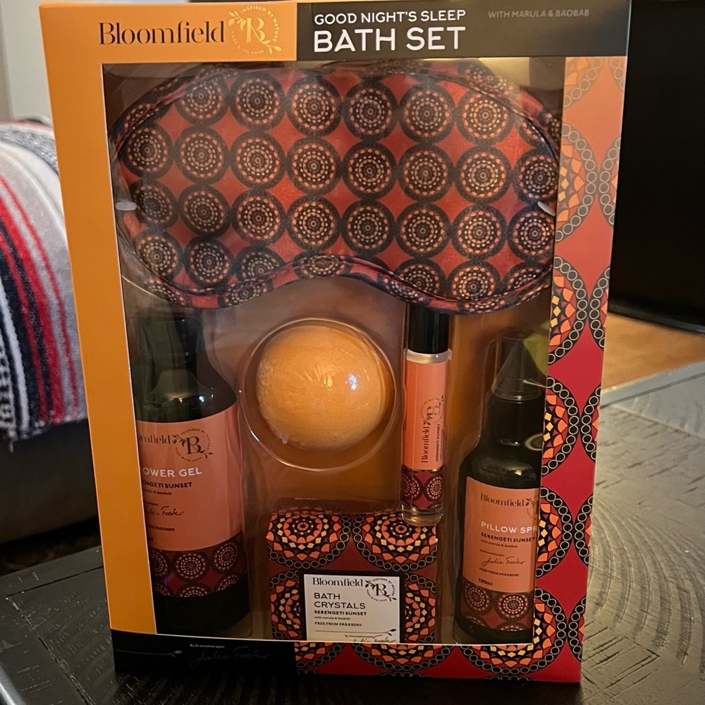 NEW Bath gift set ~ 6 pieces Christmas